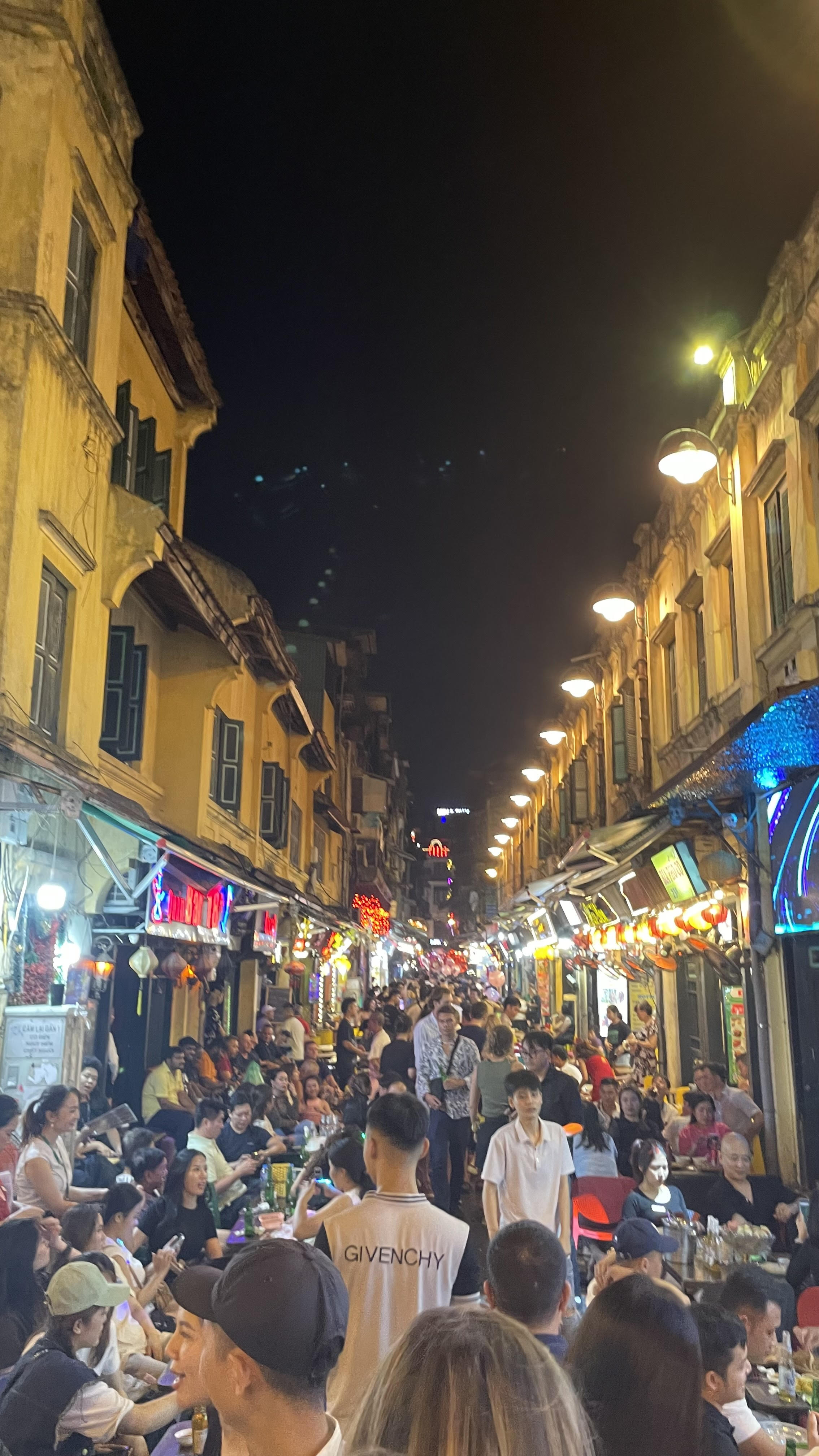 Bia Hoi Corner, Hanoi, Vietnam