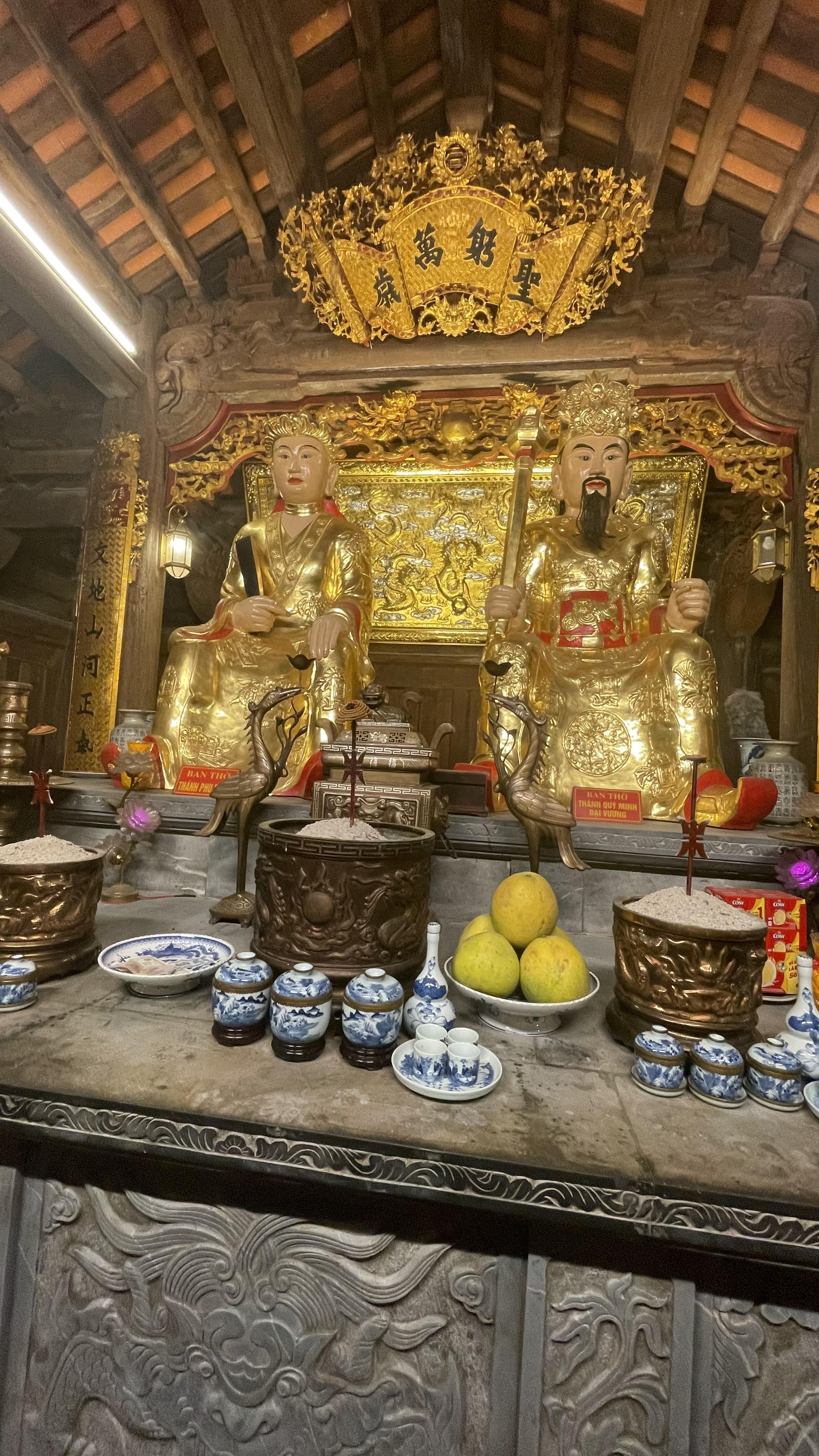 Cave shrine along the forest trail at Hoa Lu, Ninh Binh